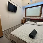 Office House Services 662