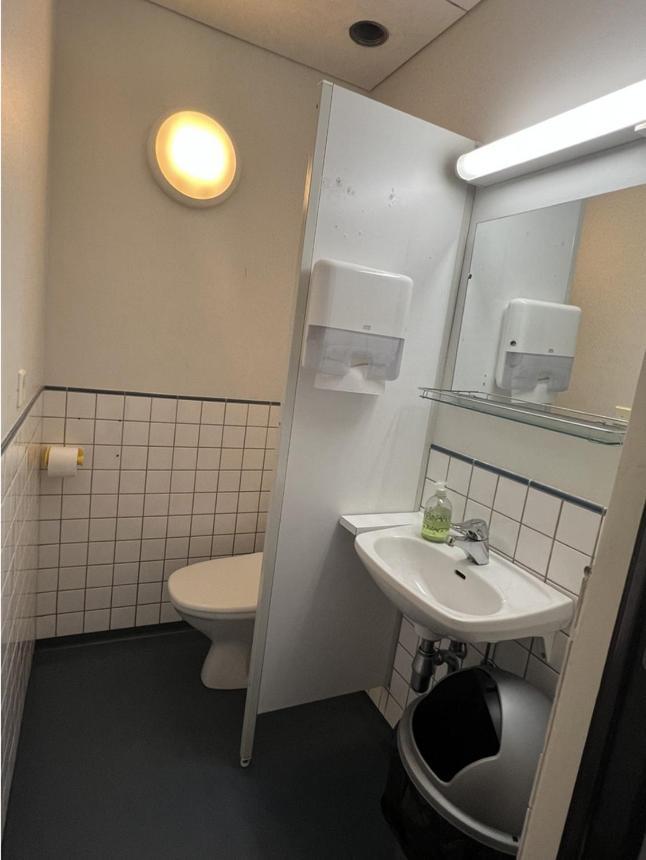 Office House Services 662